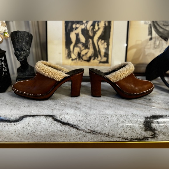 Donald J Pliner BHappy Leather Sport Mules with Sherpa Trim Size 8.5M - Picture 9 of 9